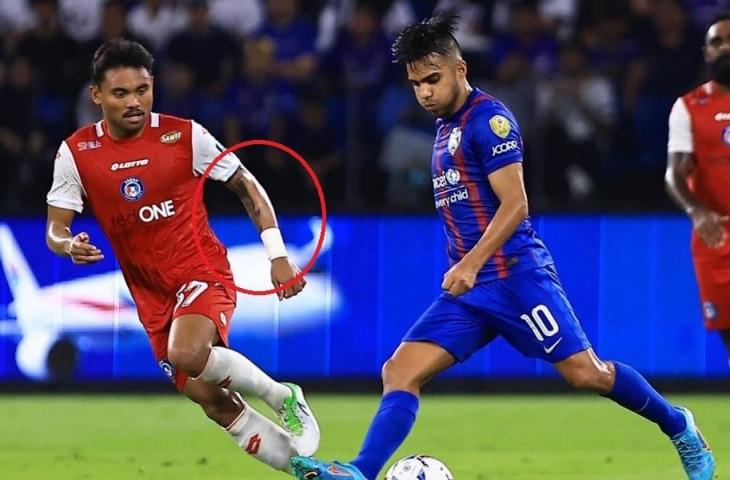 Saddil Ramdani punya tato baru di lengan kirinya. (Dok. JDT)