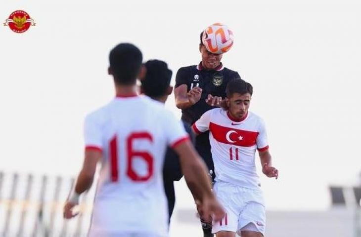 Aksi Muhammad Ferarri saat Timnas Indonesia U-19 kalah 1-2 lawan Turki U-20 dalam laga uji coba. (Dok. PSSI)