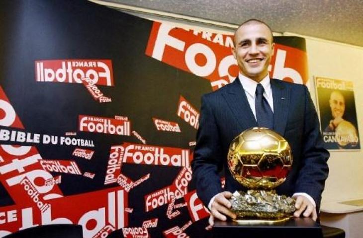 Fabio Cannavaro saat meraih Ballon d'Or 2006. (AFP)