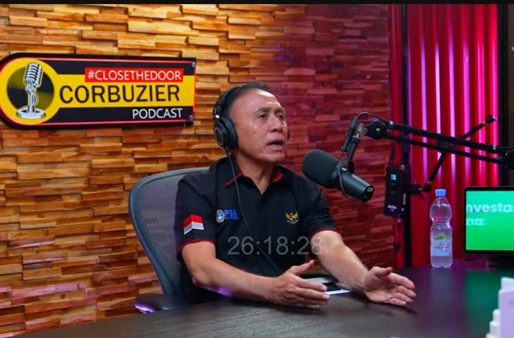 Mochamad Iriawan alias Iwan Bule ketika menjadi bintang tamu dalam podcast Close The Door di kanal YouTube Deddy Corbuzier 9Youtube/Deddy Corbuzier)