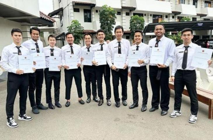 Fajar Alfian Cs resmi jadi PNS. (Instagram/@fajaralfian95)