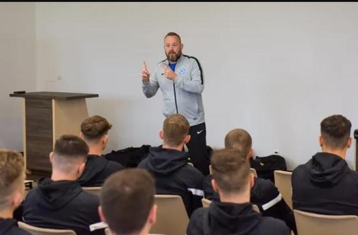 Pelatih Slovakia U-20, Albert Rusnak (futbalsfz.sk)