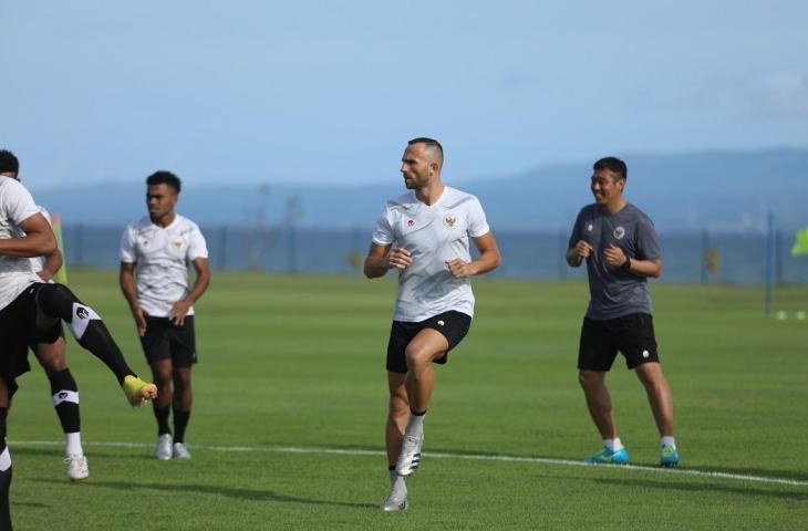 Ilija Spasojevic jalani latihan bersama Timnas Indonesia. (Dok. PSSI)