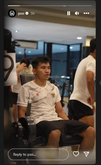 Witan Sulaeman jalani latihan di TC timnas Indonesia jelang Piala AFF 2022. (Instagram/PSSI)