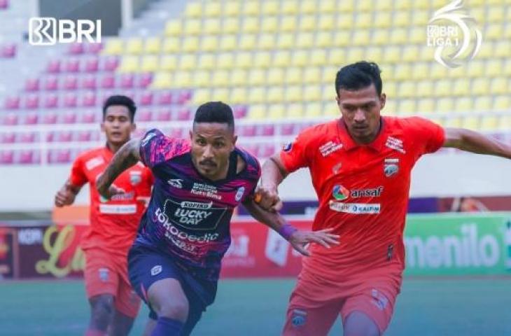 Aksi Wander Luiz saat RANS Nusantara FC tahan imbang Borneo FC 0-0 di BRI Liga 1 2022. (Instagram/liga1match)