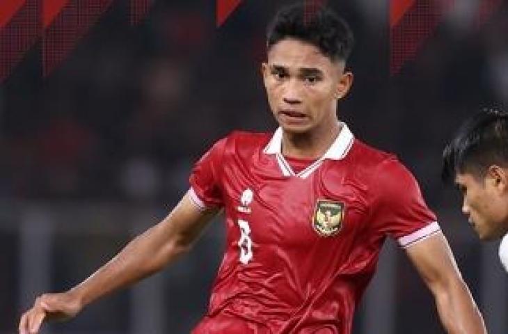 Aksi pemain Timnas Indonesia Marselino Ferdinan saat lawan Kamboja di Piala AFF 2022. (Instagram/@pssi)