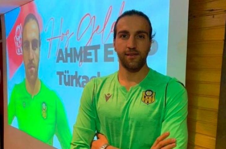 Kiper klub Liga Turki, Ahmet Eyup Turkaslan dilaporkan tewas akibat gempa. (Twitter)