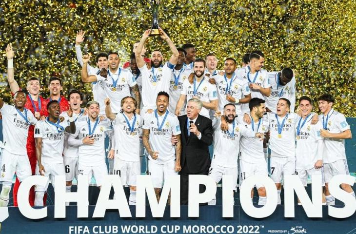 Real Madrid Juarai Piala Dunia Antarklub 2022 usai menumbangkan Al Hilal di Stadion Pangeran Moulay Abdellah, Rabat, Maroko, Minggu (12/2/2023). (Twitter/@realmadrid)