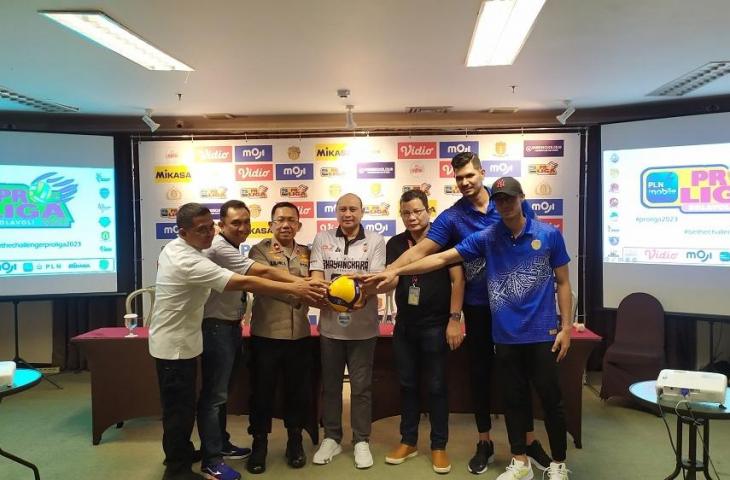 Konferensi pers Proliga 2023 seri Yogyakarta yang diadakan 16-19 Februari 2023 di GOR UNY. (chatwithamelia.xyz/Arif Budi)