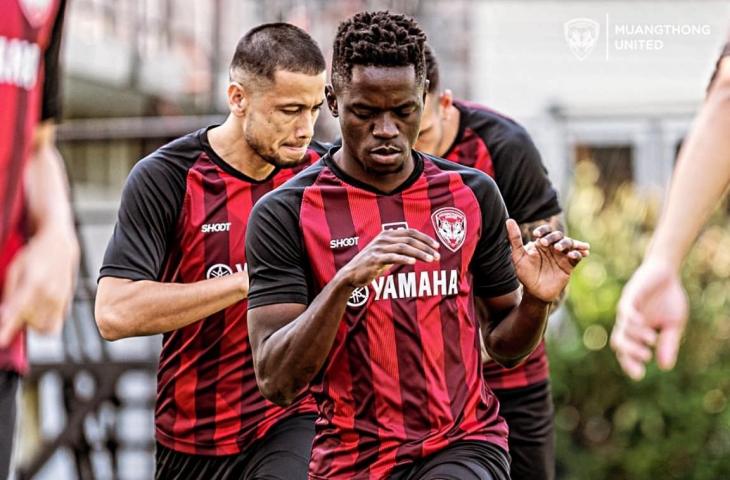 Penyerang Muangthong United asal Kenya, Eric Johana Omondi. (Dok. Muangthong)