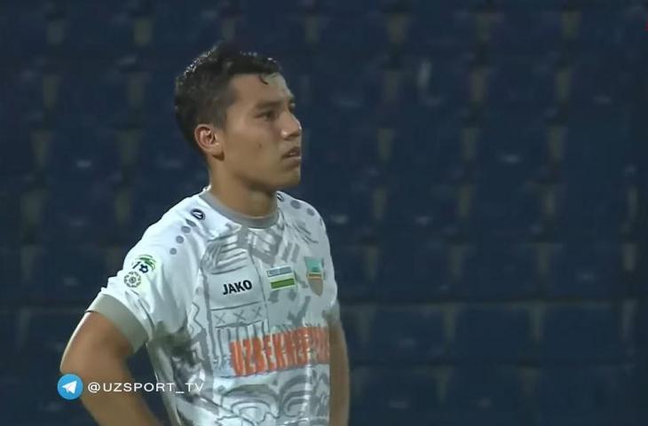 Gelandang Timnas Uzbekistan U-20, Umarali Rahmonaliyev. (YouTube/Futbol Loyiha)