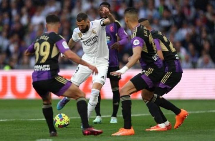 Karim Benzema cetak tiga gol saat Real Madrid lumat Real Valladolid 6-0. (AFP)