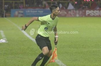 Profil Bangbang Syamsudar, Hakim Garis yang Sabet Penghargaan Wasit Terbaik di BRI Liga 1 2022