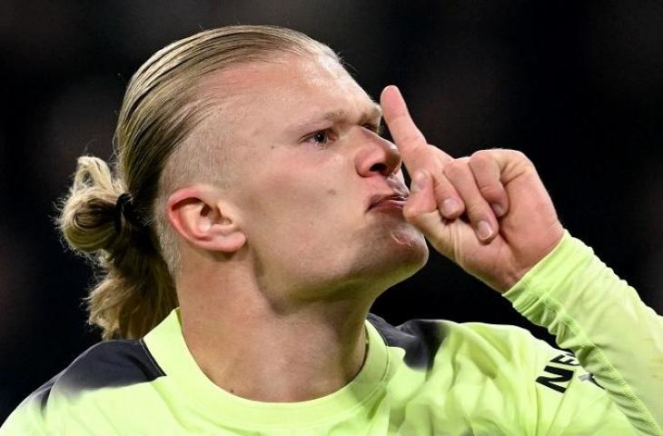 Pemain Manchester City Erling Haaland usai membawa timnya ke semifinal Liga Champions 2022/2023. (AFP/CHRISTOF STACHE)