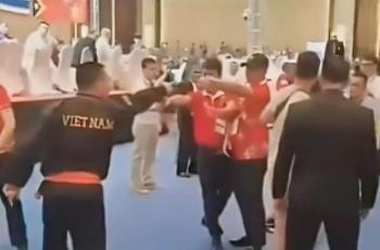 Ditantang Baku Hantam Pelatih Vietnam, Manajer Silat Indonesia Ini Ternyata Kopassus, Netizen: Perang Aja Dia Siap