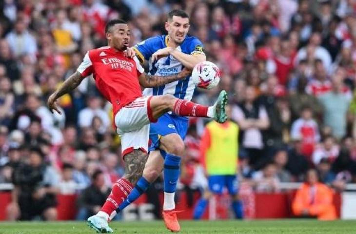 Aksi Gabriel Jesus saat Arsenal dikalahkan Brighton 0-3. (AFP)