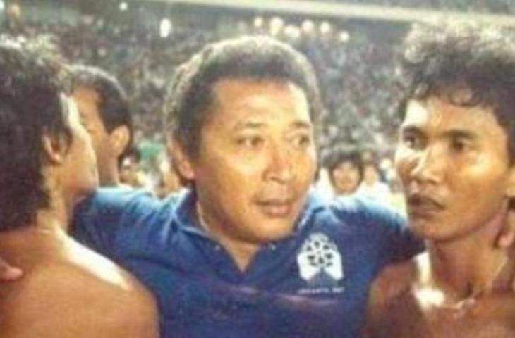 Bertje Matulapelwa, mantan pelatih Timnas Indonesia di SEA Games 1987. (Istimewa)