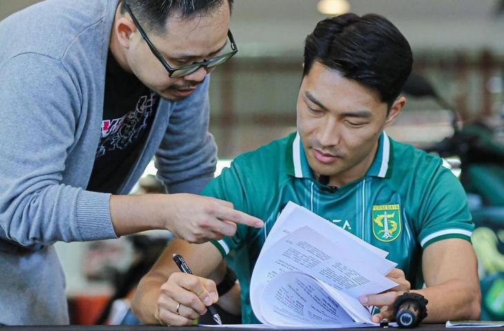 Song Ui-young resmi direkrut Persebaya Surabaya. (Instagram/@gabrielbudi)