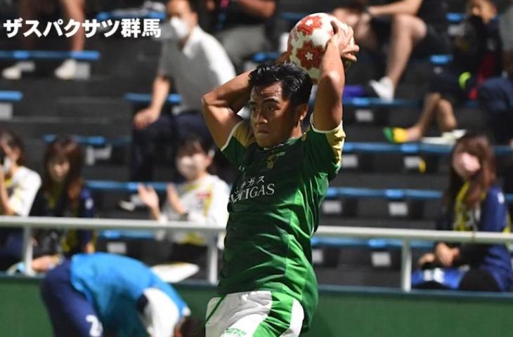 Pratama Arhan unjuk gigi skill lemparan maut bersama Tokyo Verdy (Twitter/TokyoVerdySTAFF)