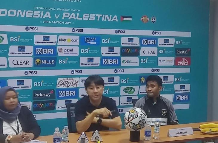 Shin Tae-yong bingung ketika ditanya target melawan Argentina (chatwithamelia.xyz/Gagah Radhitya)