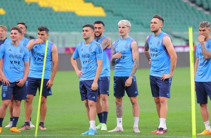 Sesi latihan Timnas Argentina di China. (Instagram/@afaseleccion)