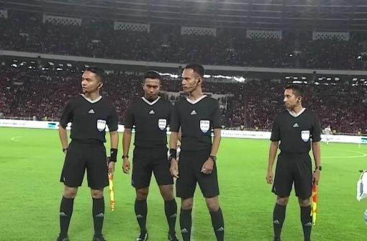 Muhammad Usaid Bin Jamal, wasit asal Malaysia yang pimpin laga Timnas Indonesia vs Argentina. (Youtube)