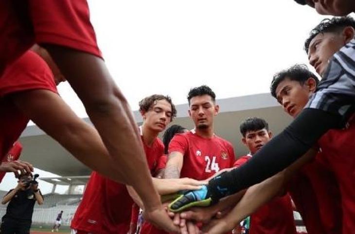 Pemain keturunan Jim Croque bagikan momen bersama timnas. (Instagram/@j.croque9)