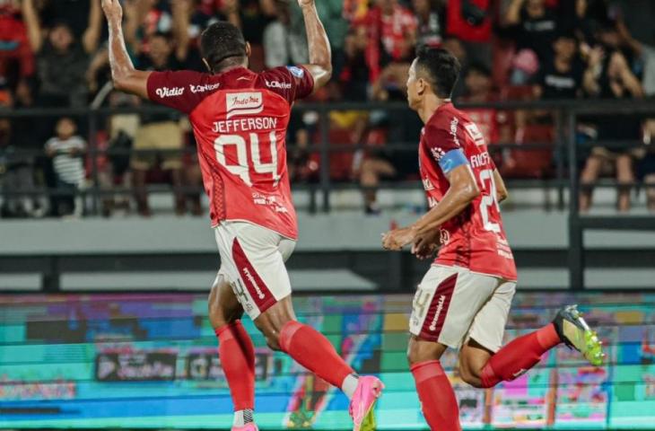 Selebrasi Jefferson Assis usai mencetak gol ke gawang Madura United. (Dok. Bali United)