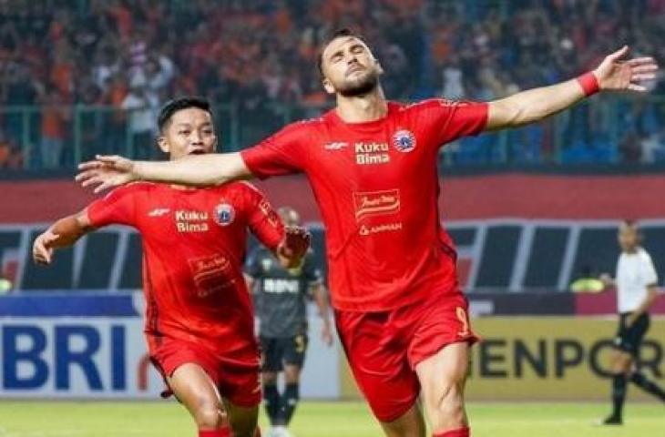 Pemain Persija Jakarta Marko Simic selebrasi usai cetak gol ke gawang Bhayangkara FC. (Instagram/@persija)