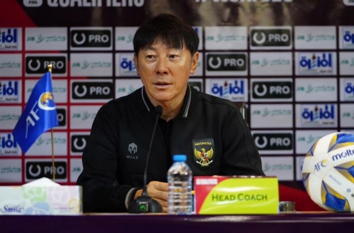 Pelatih Timnas Indonesia, Shin Tae-yong bela anak asuhnya. 