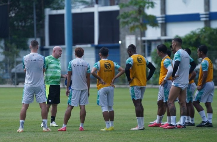 Punggawa Persib Bandung saat Latihan bersama Bojan Hodak. (MO Persib)