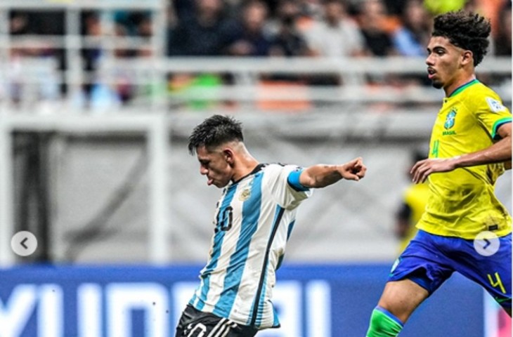 Caludio Echeverri mencetak hatrick pada pertandingan Argentina U-17 kontra Brazil U-17 di Jakarta International Stadium