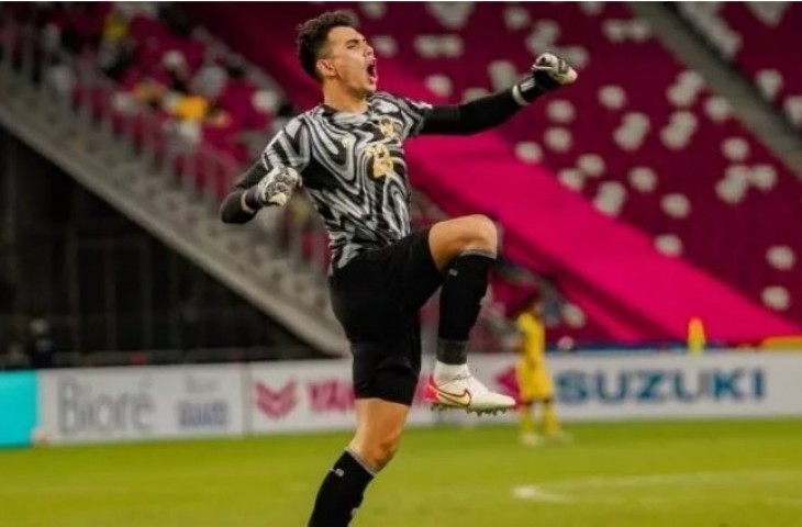 Kiper Timnas Indonesia Nadeo Argawinata. (dok. Instagram)