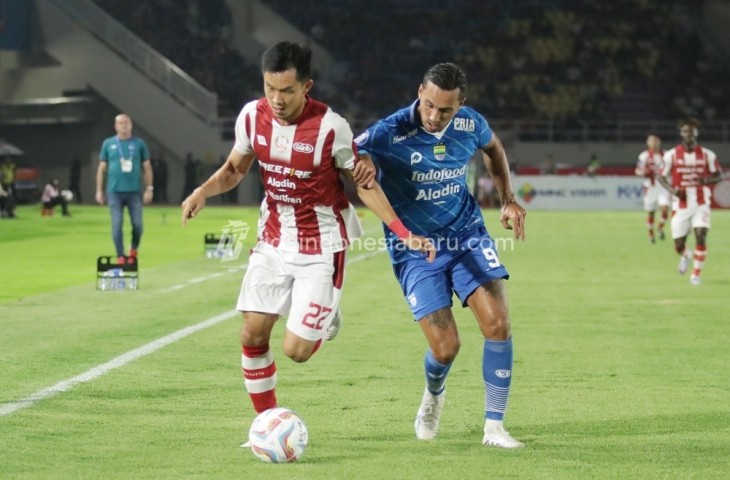 Pertandingan Persis vs Persib pada putaran pertama Liga 1 2023/2024. (Liga 1)