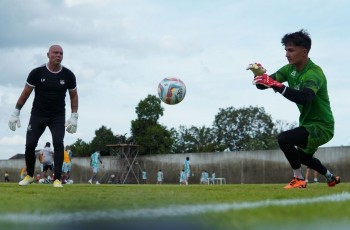 Pertahanan Persib Tak Kebobolan Saat Hadapi Dewa United, Kevin: Tapi Tidak Banyak yang Saya Lakukan