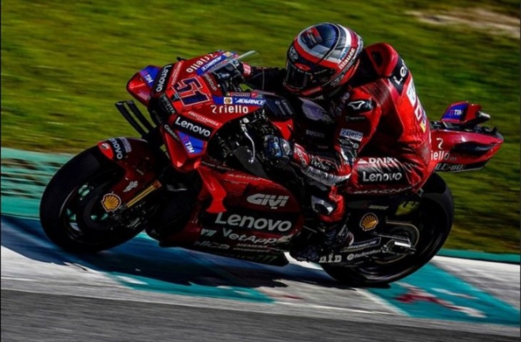 Manajer tim Ducati Lenovo, Davide Tardozzi mengatakan, tim berharap MotoGP 2024 akan menjadi titik balik yang baik bagi satu di antara pebalap utama mereka, Enea Bastianini. (Instagram/@ducaticorse).