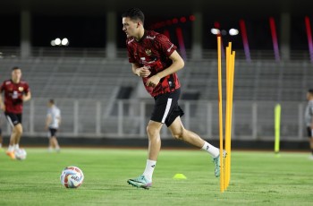 Baru Dipakai, STY Kritik Kualitas Jersey Latihan Timnas Buatan Erspo