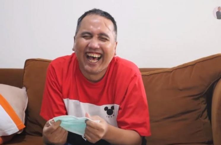 Potret Terbaru Gugun Gondrong (YouTube/Rico Ceper)