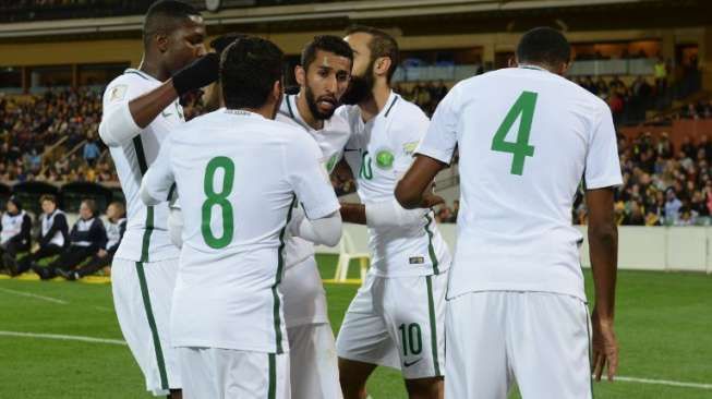 Para pemain Arab Saudi saat menghadapi Australia di Adelaide Oval, Adelaide. Brenton Edwards / AFP