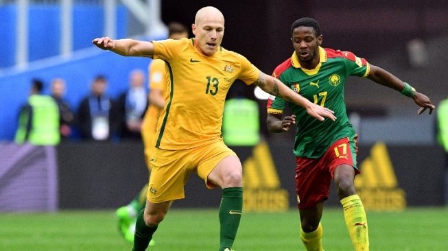 Gelandang andalan Timnas Australia, Aaron Mooy (MLADEN ANTONOV / AFP)