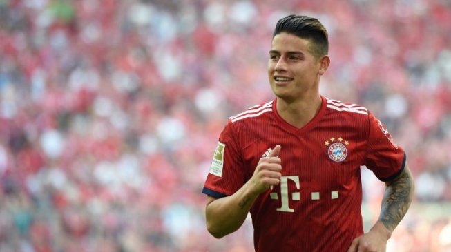 James Rodriguez memperkuat Bayern Munich kala menjamu Stutgart di Allianz Arena pada 12/5/2018 [AFP]