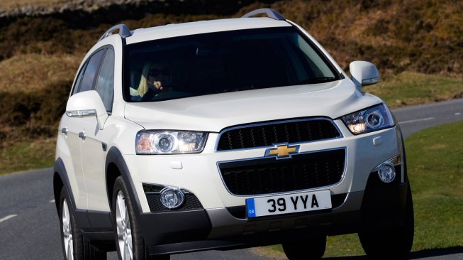 Chevrolet Captiva SUV milik De Gea (carscoop.com)