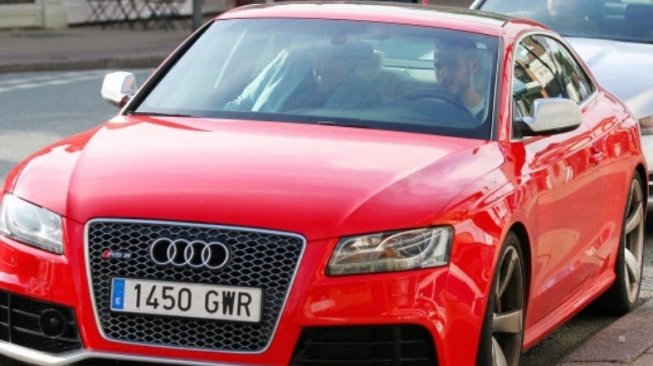 Audi RS5 merah milik David De Gea. (thesun.co.uk)