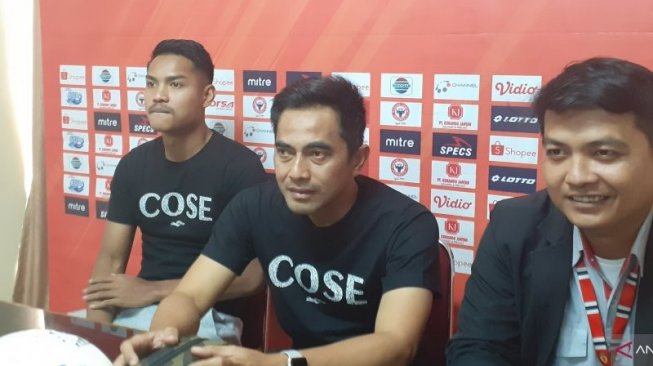 Pelatih kepala PSS Sleman Seto Nurdiantoro (ANTARA/ Mario Sofia Nasution)