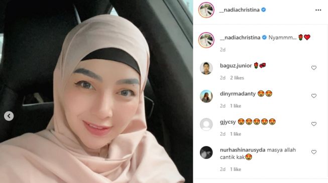 Adu Gaya Nadia Christina dan Ratu Rizky Nabila. [Instagram]