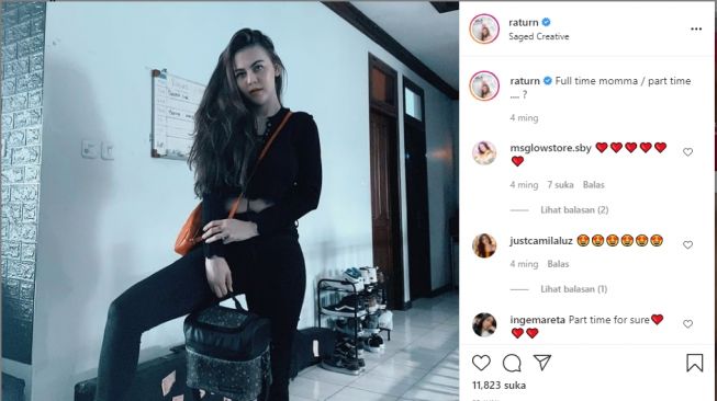 Adu Gaya Nadia Christina dan Ratu Rizky Nabila. [Instagram]