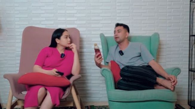 Raffi Ahmad dan Nagita Slavina bahas pernikahan Leslar. (Youtube/RANSEntertainment)