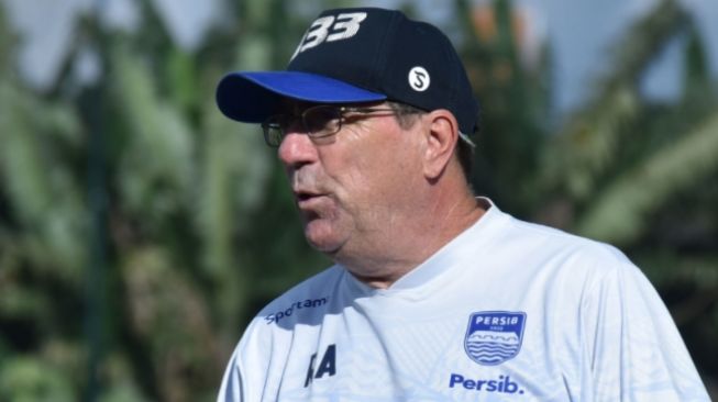 Pelatih kepala Persib Bandung, Robert Alberts. [HO/Persib.co.id]