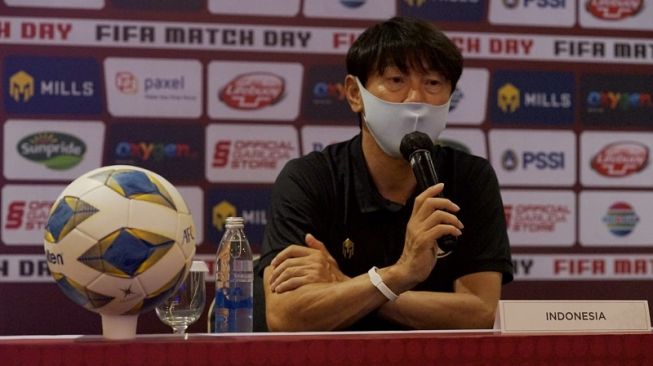 Pelatih Timnas Indonesia, Shin Tae-yong menghadiri konferensi pers jelang pertandingan FIFA Matchday kontra Timnas Timor Leste. [dok. PSSI]