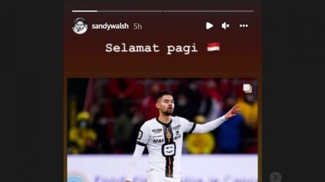 Sandy Walsh ucapkan Selamat Tahun Baru Imlek dengan tulisan bahasa Indonesia. (Instagram/sandywalsh)